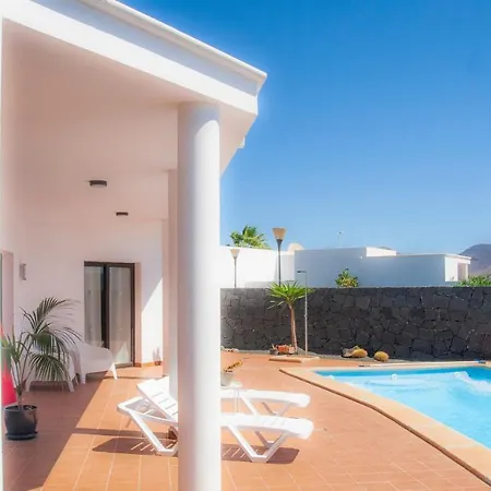 Casa de hóspedes El Jardín De Juanita - 3*